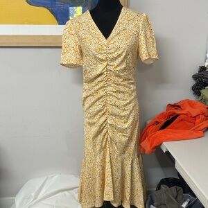 Chic Yellow Floral Midi Dress